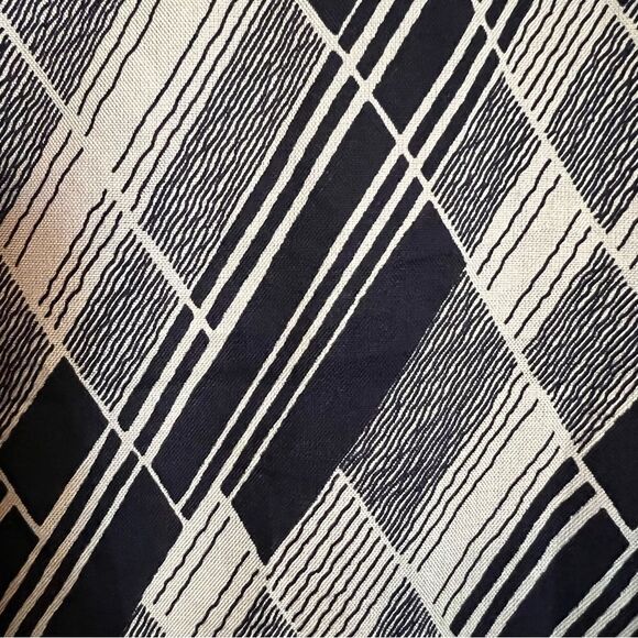 L.L. Bean 100% silk 1/2 button blouse - Picture 8 of 10